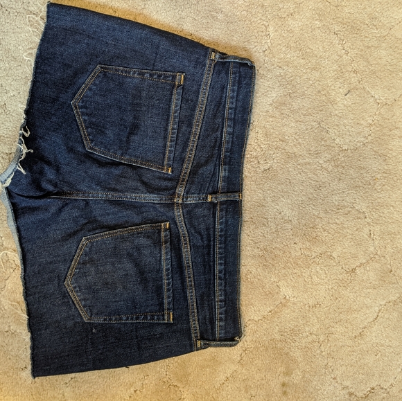 Old Navy Boyfriend Shorts - Picture 3 of 5